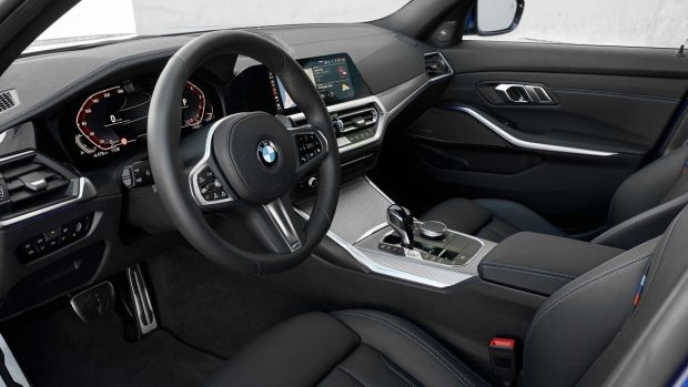 BMW 330i Iconic Cabin 2021