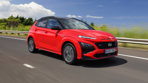 Hyundai Kona N Line Premium 2021 front 3/4 driving