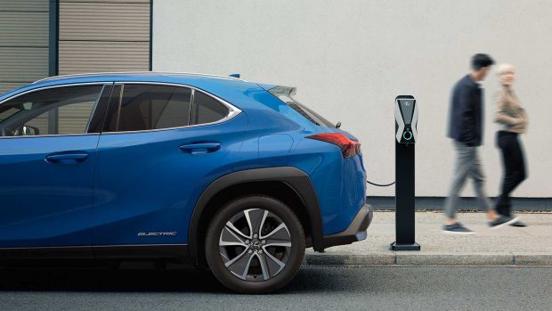 Lexus UX 300 e 2021 Plugged II
