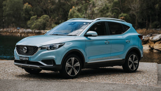 MG ZS EV 2021 front 3/4