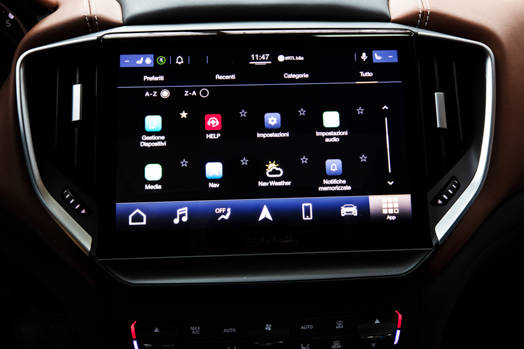 Maserati Ghibli 2021 screen