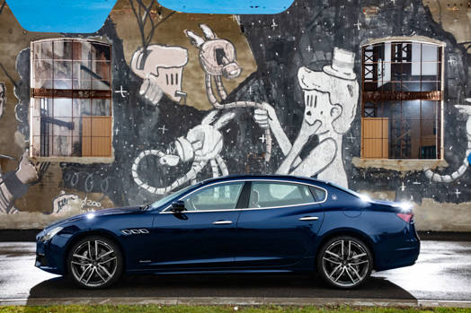 Maserati Quattroporte 2021 side