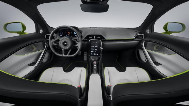 McLaren Artura 2021-8