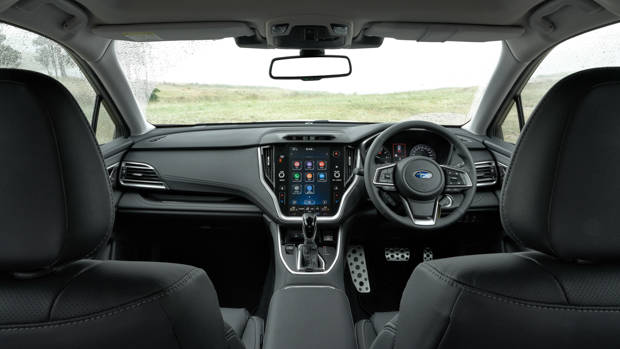 Subaru Outback Touring 2021 interior