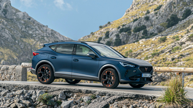 Cupra Formentor 2021 side profile