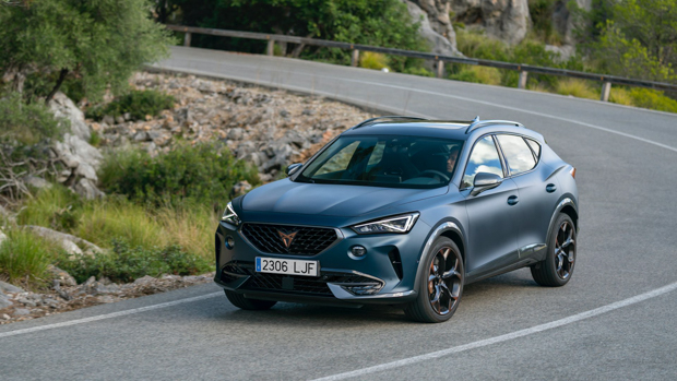 Cupra Formentor 2021 front end