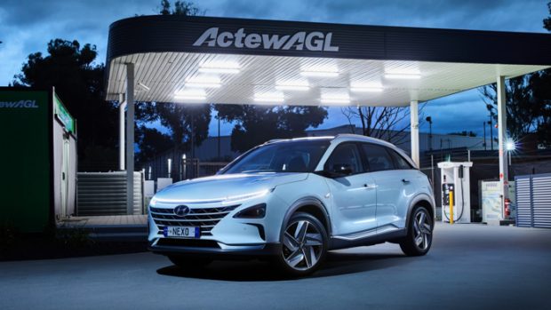 Hyundai Nexo 2021 refuelling station
