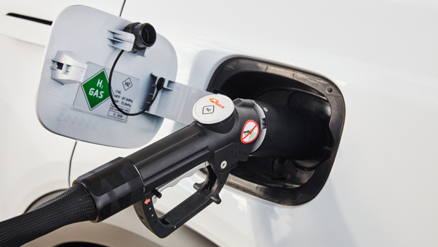 Hyundai Nexo 2021 hydrogen refuelling