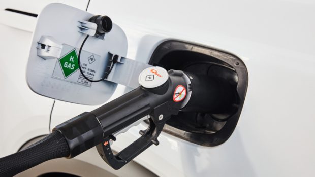 Hyundai Nexo 2021 refuelling