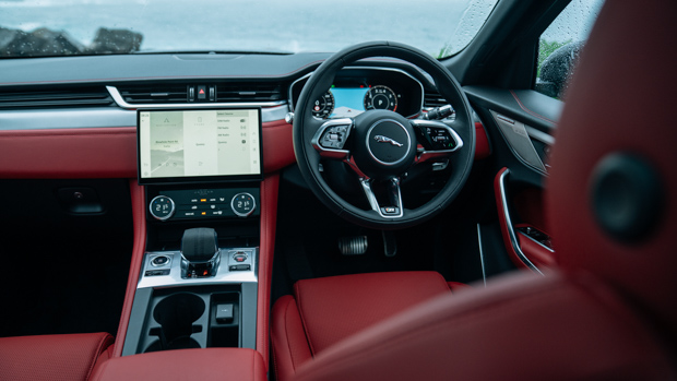 Jaguar F-Pace 2021-4