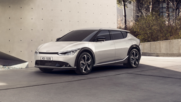 Kia EV6 2021 front 3/4