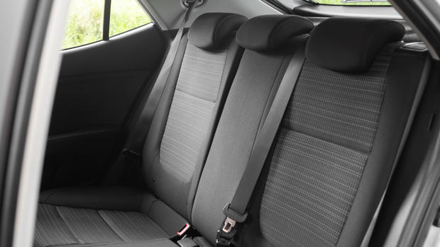 Kia Stonic Sport 2021 back seats