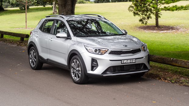 Kia Stonic Sport 2021 front end