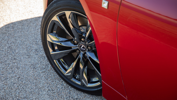 Lexus LS 500 F Sport 2021 20 inch wheels