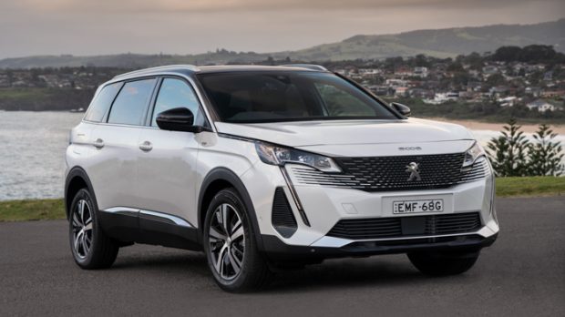 Peugeot 5008 2021 GT Petrol front