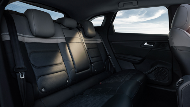 Citroen C5 X 2021 interior rear seats
