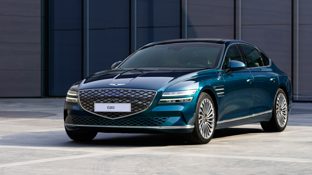 Genesis Electrified G80 2021 front 3/4