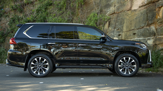 Lexus LX 570 S 2021 side profile