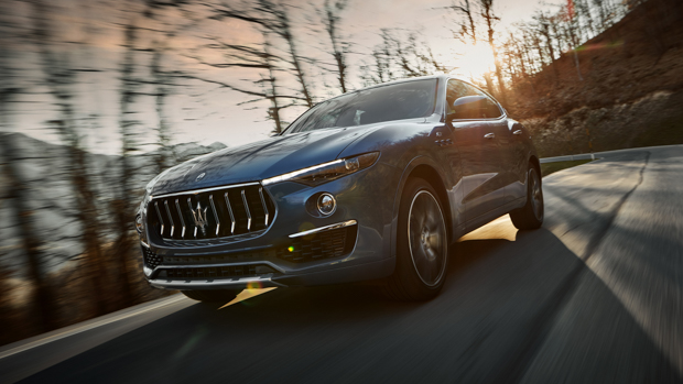 Maserati Levante Hybrid 2021 front driving