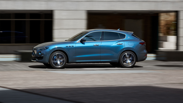 Maserati Levante Hybrid 2021 side
