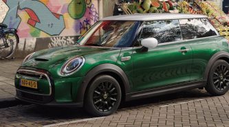 Mini Cooper SE 2021: all-electric hatch adds luxury grade