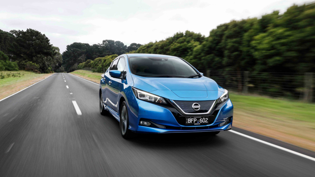 Nissan Leaf e+ 2021 front driving