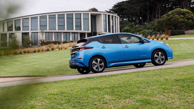 Nissan Leaf e+ 2021 side