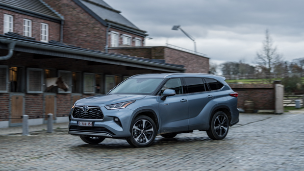 Toyota Kluger 2021 Socials