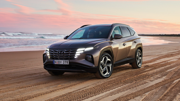Hyundai Tucson 2021 front beach