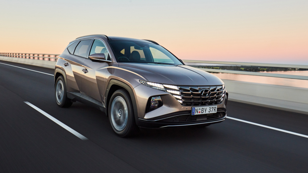 Hyundai Tucson 2021 driving front