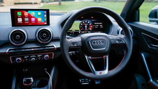 Audi SQ2 2021 dashboard