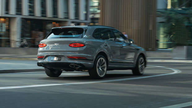 Bentley Bentayga V8 2021 rear driving