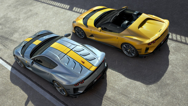 Ferrari 812 Competizione 2022 pair