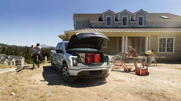 Ford F-150 Lightning 2022 work site