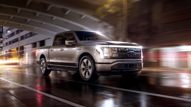 Ford F-150 Lightning 2022 front