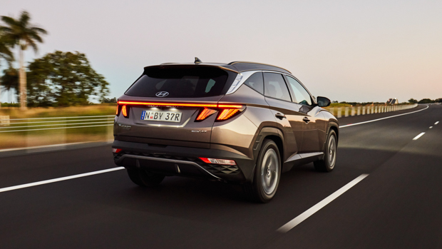 Hyundai Tucson 2021 brown rear end
