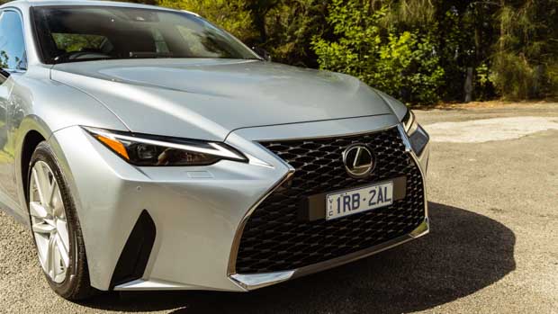 Lexus IS 300 Luxury 2021 1