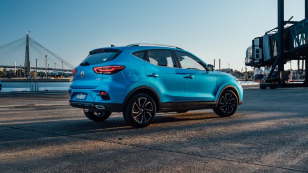 MG ZST 2021 rear 3/4 ocean