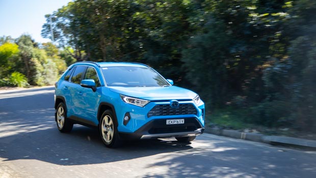 Toyota RAV4 GXL Hybrid 2021 driving