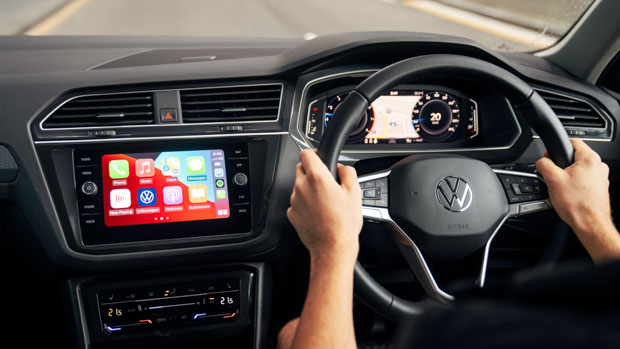 Volkswagen Tiguan 110TSI Life 2021 driving