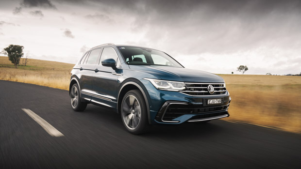Volkswagen Tiguan 162TSI R-Line 2021 front view