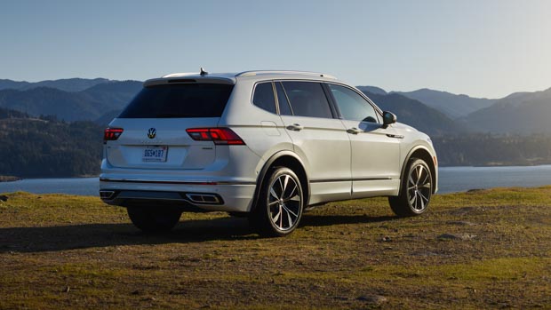 Volkswagen Tiguan Allspace 2022 rear 3/4