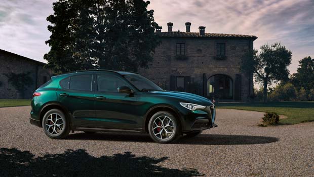 Alfa Romeo Stelvio 2021-4