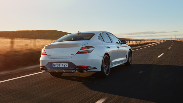 Genesis G70 2021 white country road