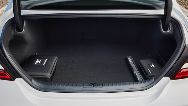 Genesis G70 2021 boot space