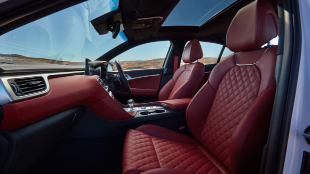 Genesis G70 2021 sevilla red nappa seats