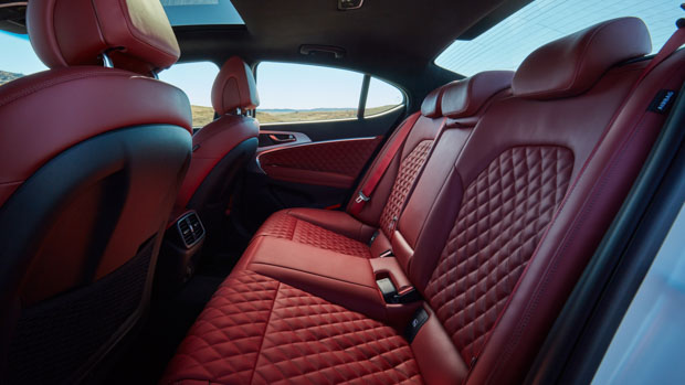 Genesis G70 2021 red nappa back seats