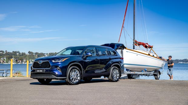 Toyota Kluger Grande Hybrid 2021 towing