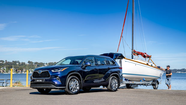 Toyota Kluger 2021 Grande Hybrid towing