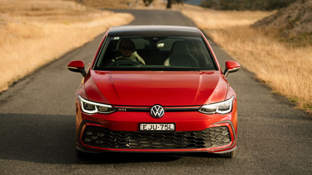Volkswagen Golf GTI 2021 full front end